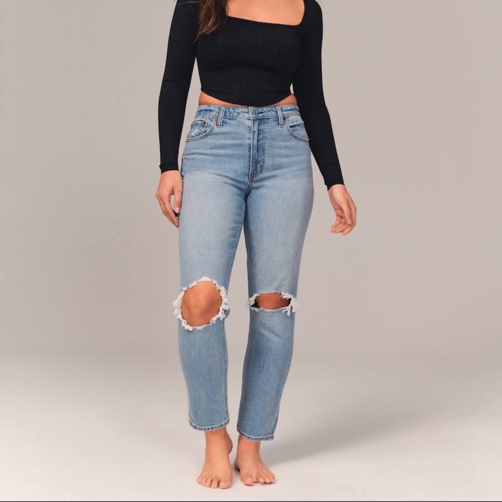 Abercrombie Curve Love High Rise Mom Jeans!!